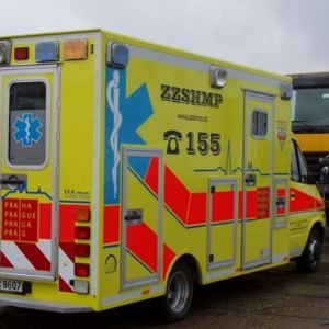Ambulanzfahrzeug