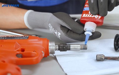 Bild: Anleitungsvideo: Wartung des Mundstücks für Ø 6,4 mm Bobtail Schließringbolzen