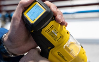 VIDEO:  Neues Akkuwerkzeug mit geräteinterner Prozessüberwachung!